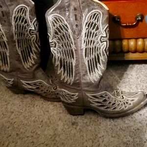 Womens correl boots sz 6.5